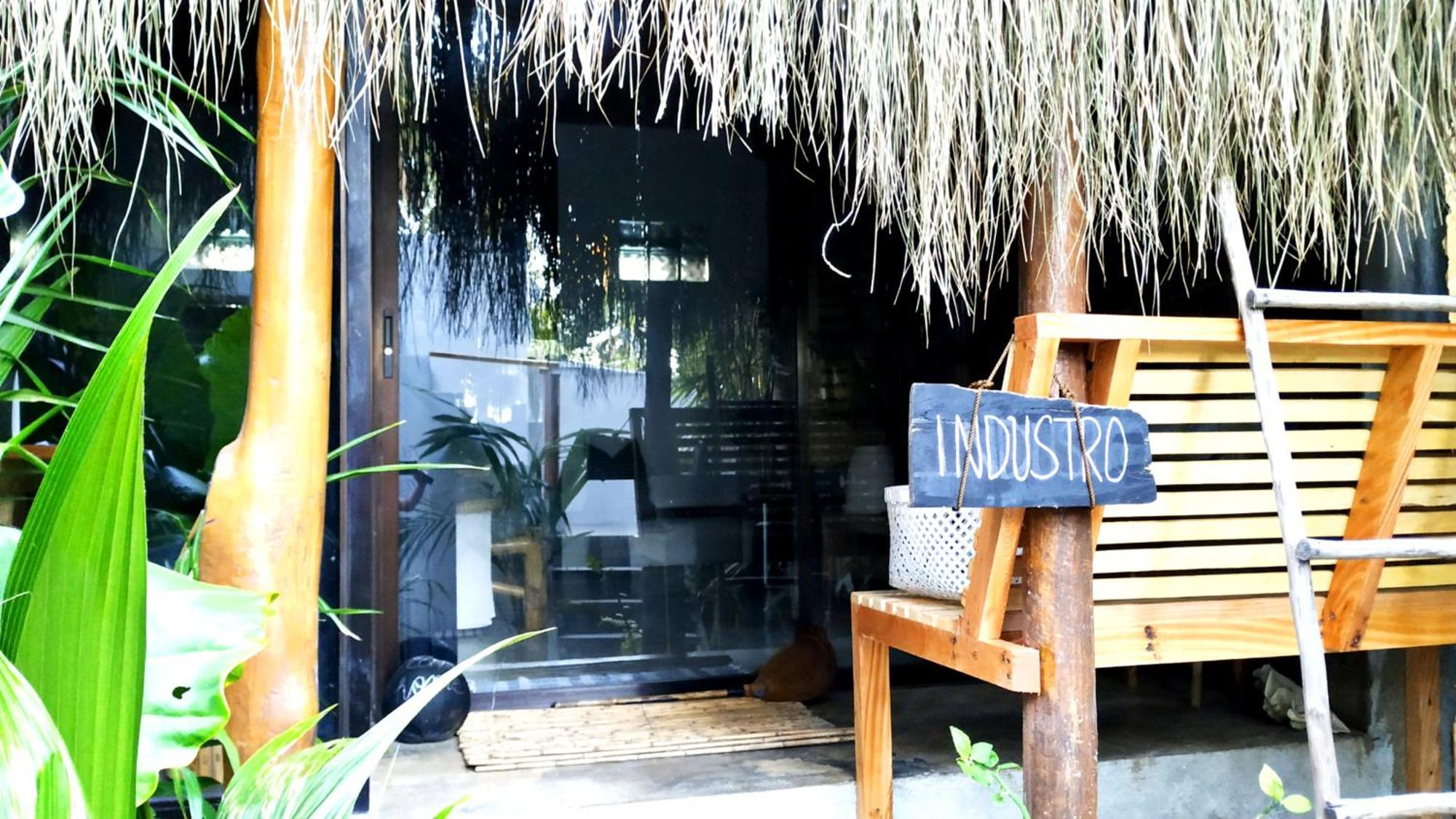 Hotel Tarzan'S House General Luna  Esterno foto